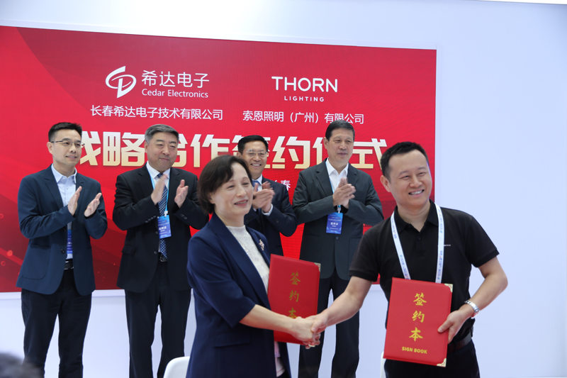 6850d3b1d7b2f.jpg 1.jpg